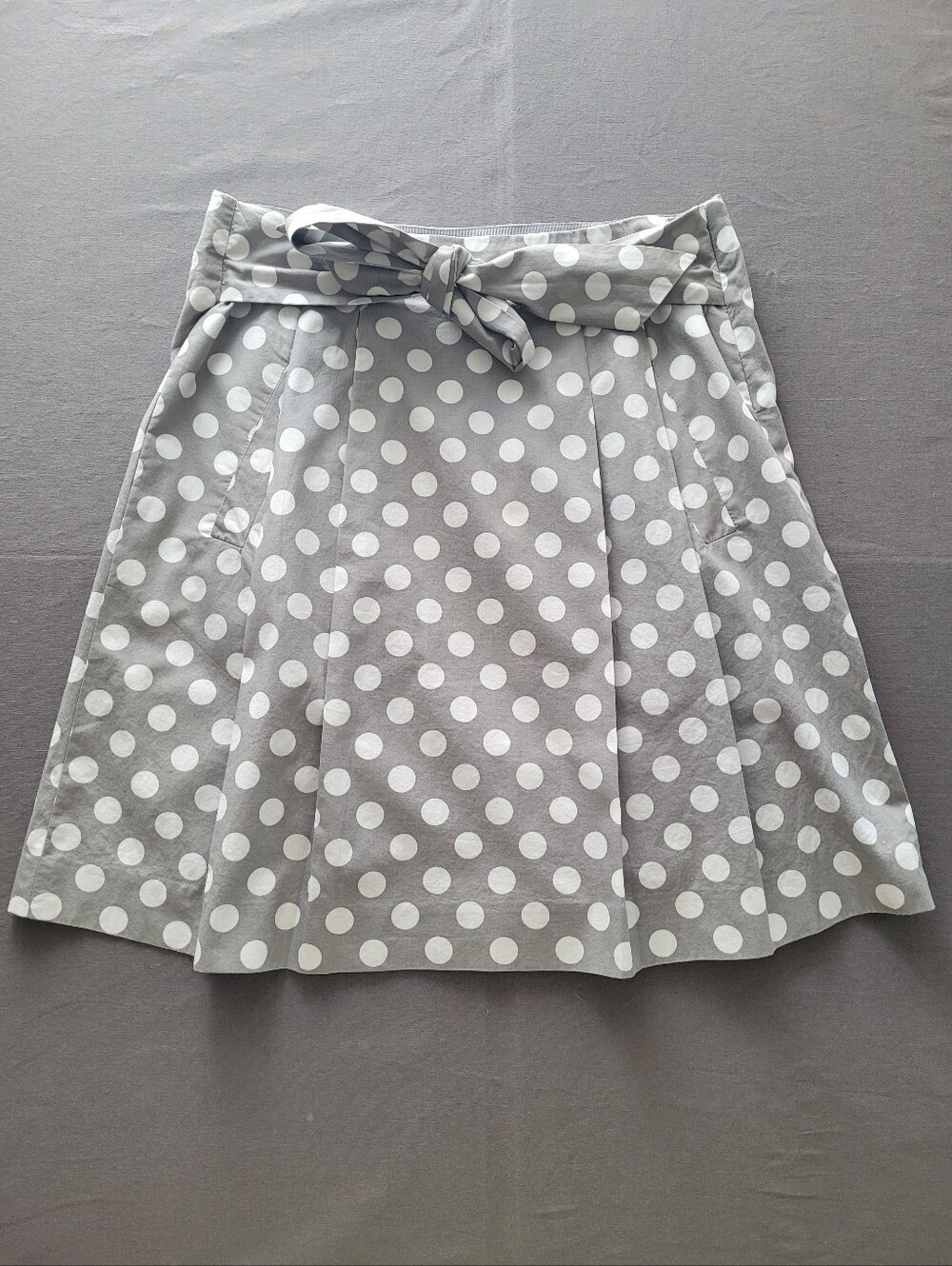 J.Crew 2009 Gray White Polka Dot Mini Skirt A-Line Pleated Tie Waist 2